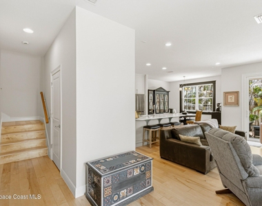 107 7th Avenue - Photo Thumbnail 28