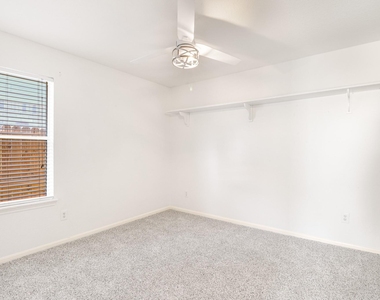 14615 Rochelle Court - Photo Thumbnail 21