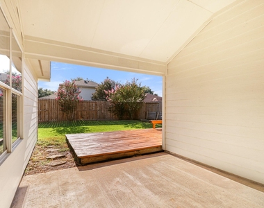 14615 Rochelle Court - Photo Thumbnail 24