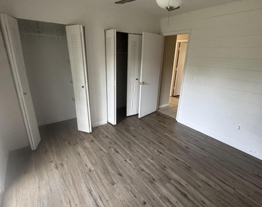 530 Escarole Street Se - Photo Thumbnail 7