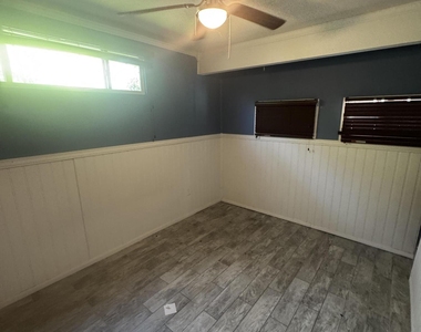 530 Escarole Street Se - Photo Thumbnail 13
