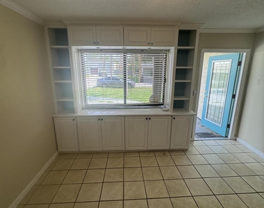 530 Escarole Street Se - Photo Thumbnail 9