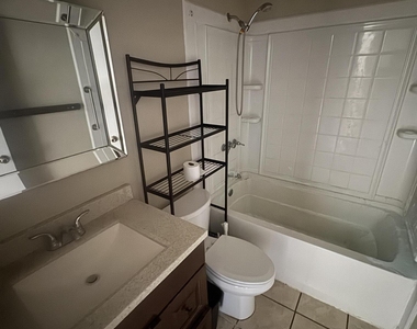 530 Escarole Street Se - Photo Thumbnail 5