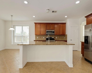2110 Mateo Park Drive - Photo Thumbnail 5