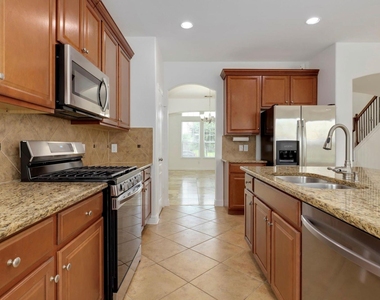 2110 Mateo Park Drive - Photo Thumbnail 15