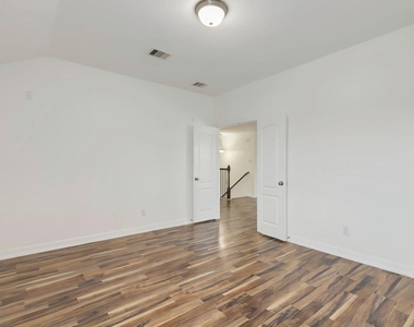 2110 Mateo Park Drive - Photo Thumbnail 22
