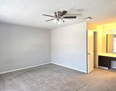 13427 Juniper Point Drive - Photo Thumbnail 31