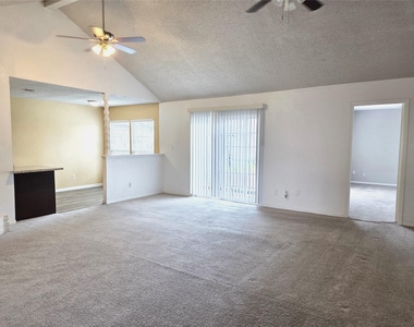13427 Juniper Point Drive - Photo Thumbnail 10