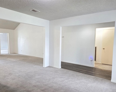 13427 Juniper Point Drive - Photo Thumbnail 8