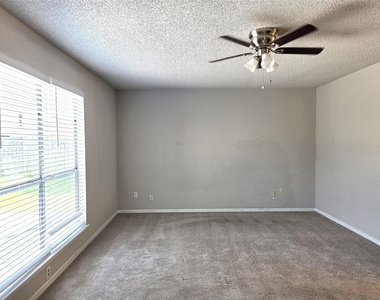 13427 Juniper Point Drive - Photo Thumbnail 32