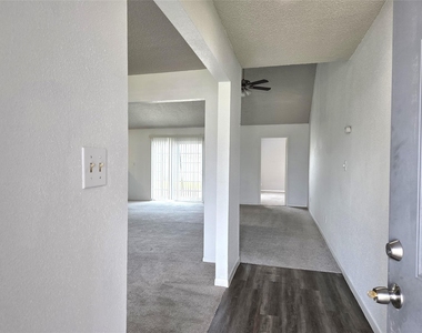 13427 Juniper Point Drive - Photo Thumbnail 3