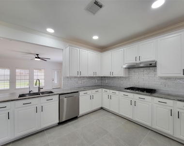 20711 Mansfield Bay Lane - Photo Thumbnail 10