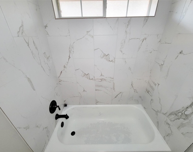 20711 Mansfield Bay Lane - Photo Thumbnail 35