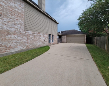 20711 Mansfield Bay Lane - Photo Thumbnail 1