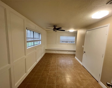 18240 Fenske Road - Photo Thumbnail 7