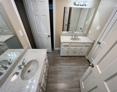 18240 Fenske Road - Photo Thumbnail 9