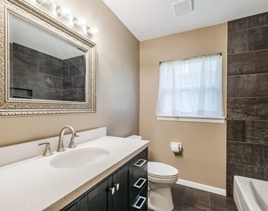 5450 Stillbrooke Drive - Photo Thumbnail 12