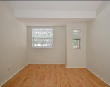 1103 Dulles Avenue - Photo Thumbnail 13