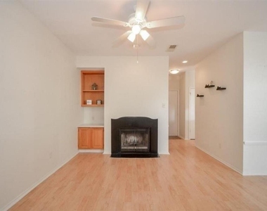 1103 Dulles Avenue - Photo Thumbnail 3
