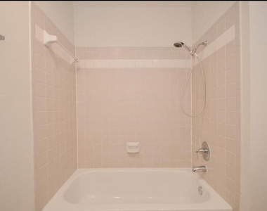 1103 Dulles Avenue - Photo Thumbnail 15
