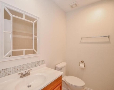 1103 Dulles Avenue - Photo Thumbnail 21