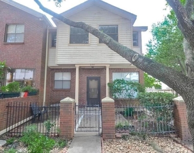 1103 Dulles Avenue - Photo Thumbnail 2