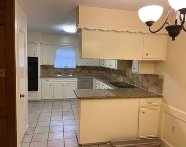 3418 Candlewisp Drive - Photo Thumbnail 8