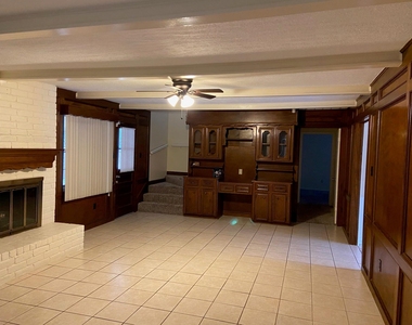 3418 Candlewisp Drive - Photo Thumbnail 9