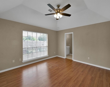 1141 Lovett Street - Photo Thumbnail 14