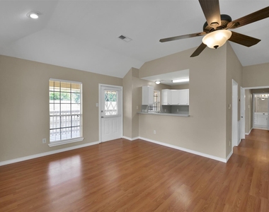 1141 Lovett Street - Photo Thumbnail 8