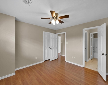 1141 Lovett Street - Photo Thumbnail 18
