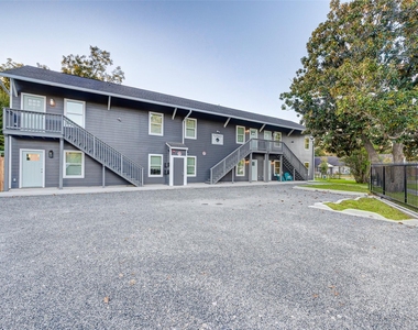 72 Burress Street - Photo Thumbnail 22