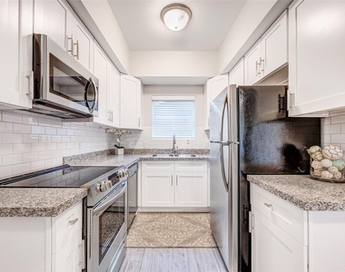 72 Burress Street - Photo Thumbnail 10