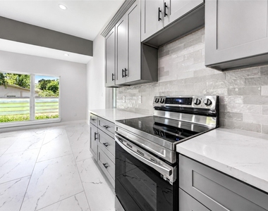 508 Georgia Street - Photo Thumbnail 12