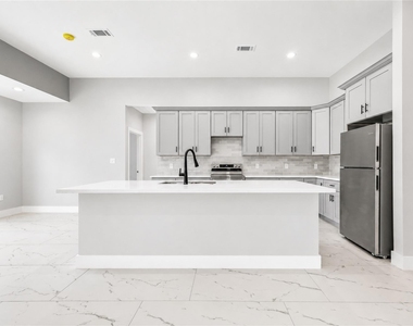 508 Georgia Street - Photo Thumbnail 15