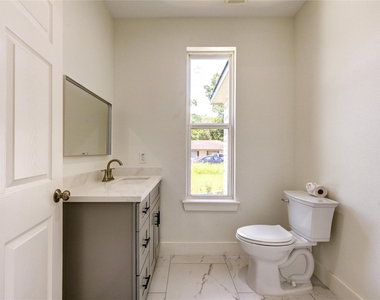 508 Georgia Street - Photo Thumbnail 40