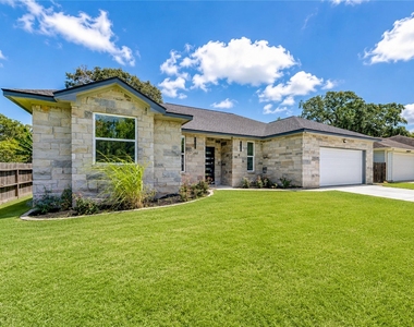 508 Georgia Street - Photo Thumbnail 5