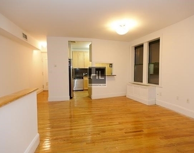 East 70 Street - Photo Thumbnail 2