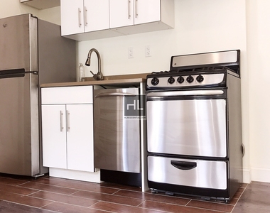 Tiemann Place - Photo Thumbnail 2