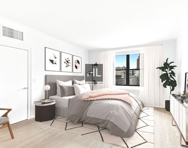 West 34th Street - Photo Thumbnail 1