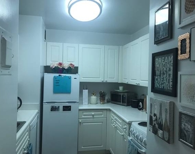 West 34th Street - Photo Thumbnail 1