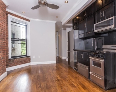 West 103rd Street - Photo Thumbnail 1