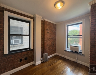 West 103rd Street - Photo Thumbnail 3