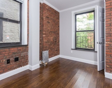 West 103rd Street - Photo Thumbnail 2