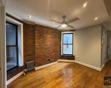 West 103rd Street - Photo Thumbnail 2