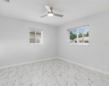 8120 Brown Pelican Avenue - Photo Thumbnail 18