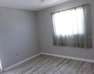 4836 Onyx Lane - Photo Thumbnail 4