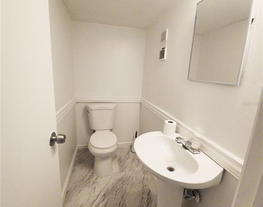 14422 Reuter Strasse Circle - Photo Thumbnail 6
