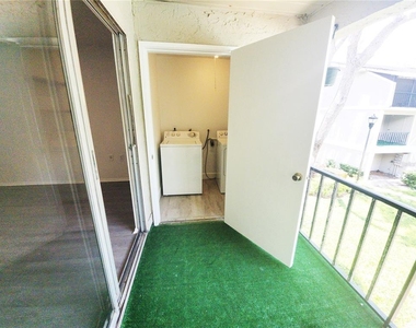 14422 Reuter Strasse Circle - Photo Thumbnail 2