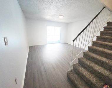 14422 Reuter Strasse Circle - Photo Thumbnail 1